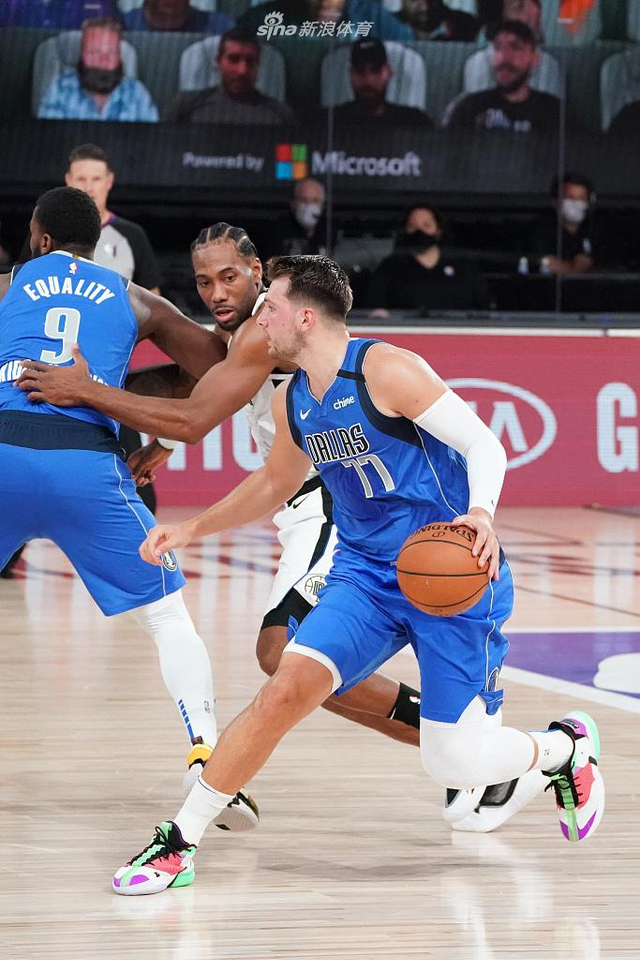 上半场落后 上半场落后