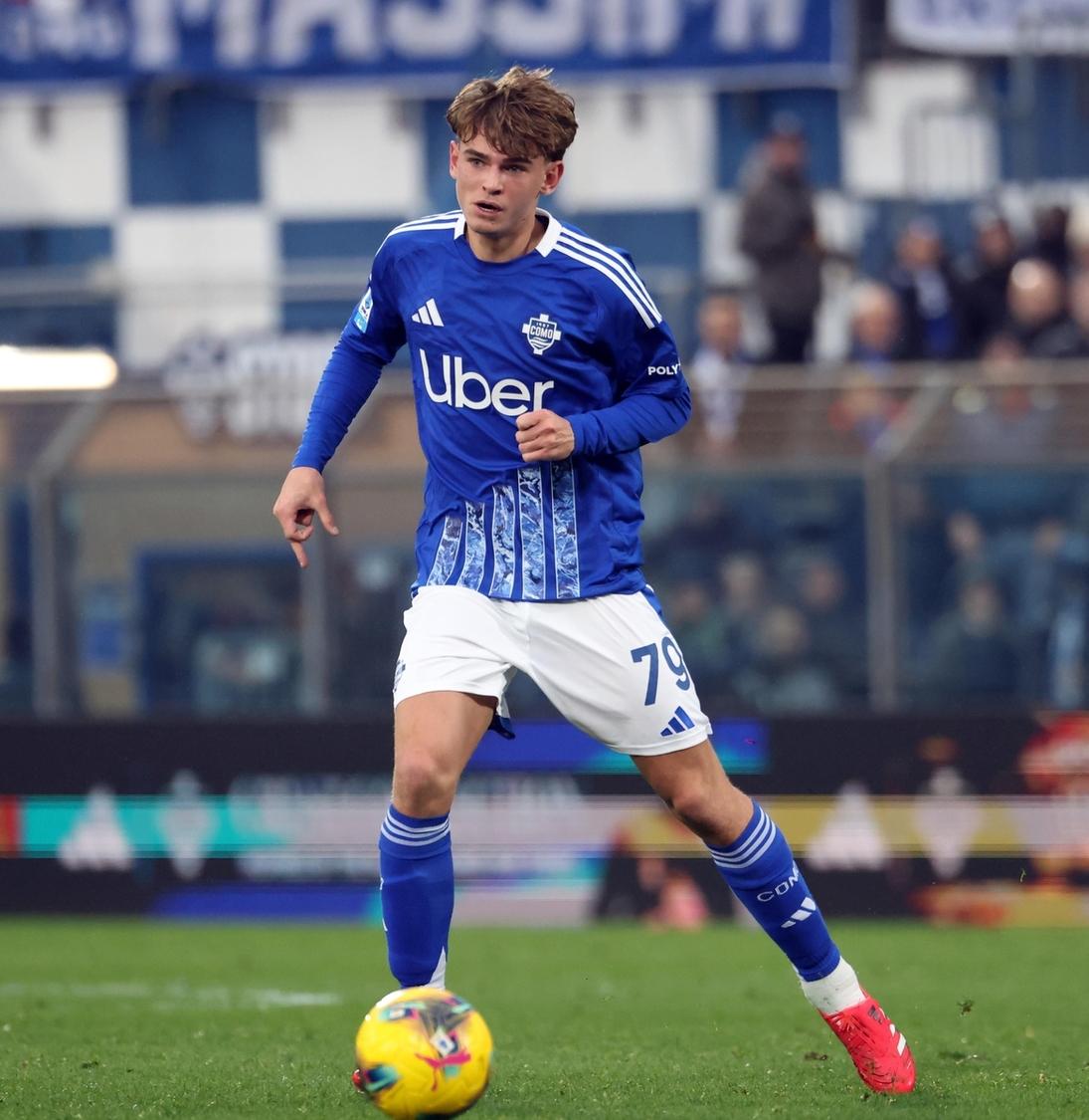 展现出强大 展现出强大