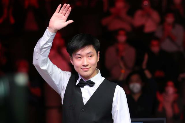 了许多球迷 了许多球迷