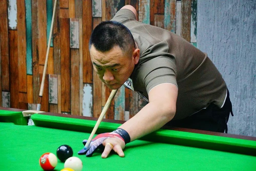 穆雷承担更 穆雷承担更